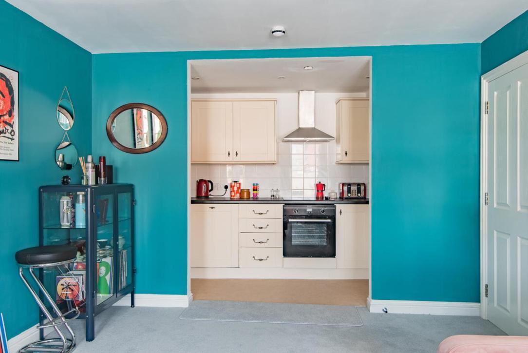 Blackhorse Loft - Spacious Apartment By The Sea Deal Exterior photo